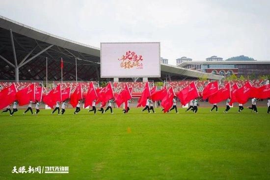 第14分钟，基耶萨禁区右侧底线前小角度打门，球被门将扑了一下打在边网上！